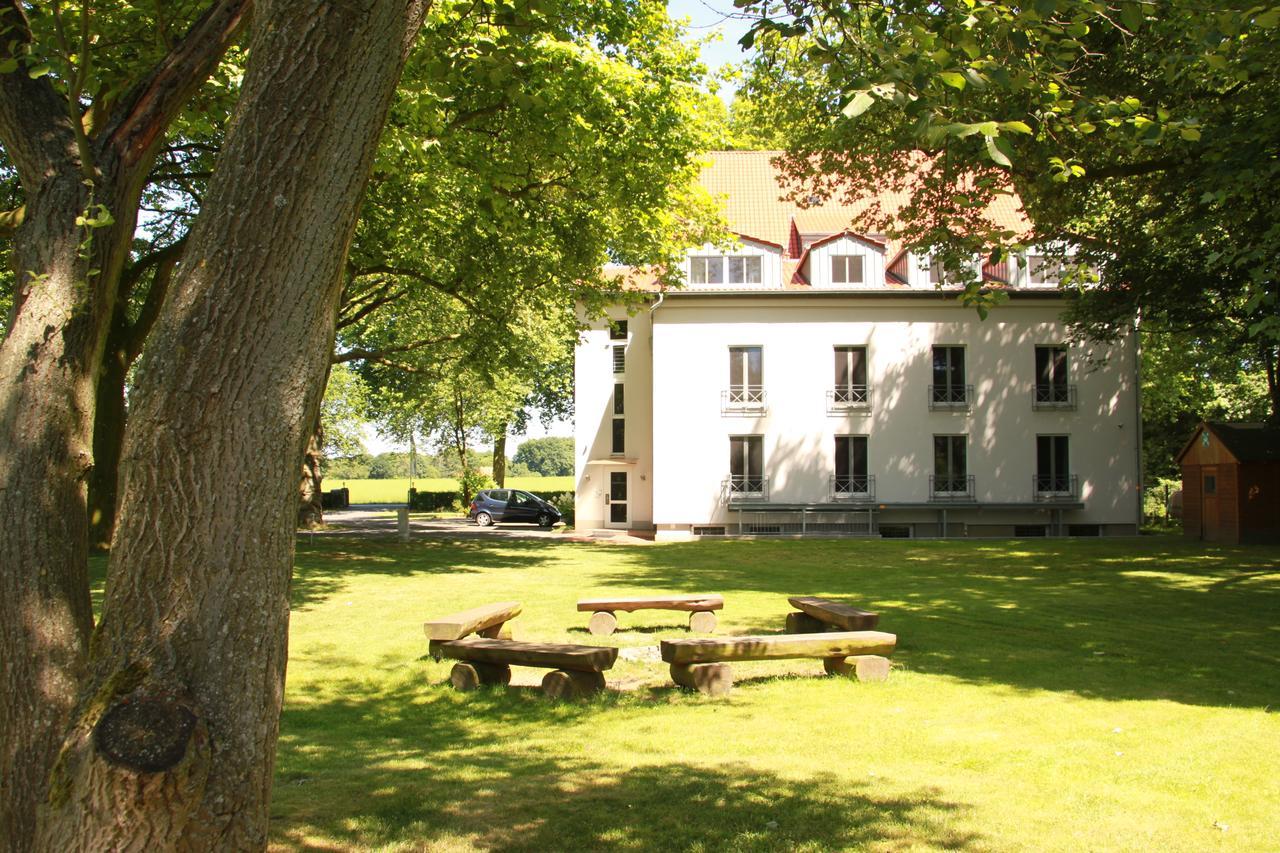 Отель Gastehaus Alte Schule Реклингхаузен Экстерьер фото