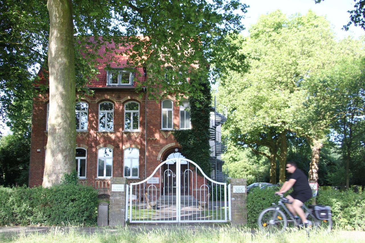 Отель Gastehaus Alte Schule Реклингхаузен Экстерьер фото